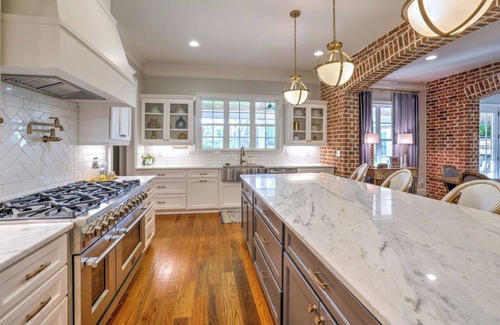 Appling Casa | Private, luxury home for Master's with Pool