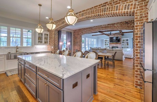 Appling Casa | Private, luxury home for Master's with Pool