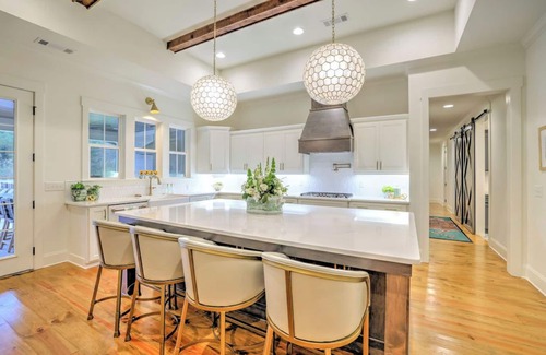 Appling Casa | Private, luxury home for Master's with Pool