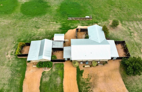 Fredericksburg Cabaña | Private Luxury Retreat With Hot Tub 10mins To Fred!
