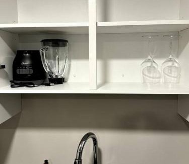 West Edmonton Apartamento | Private Luxury Suite Near West Edmonton Mall