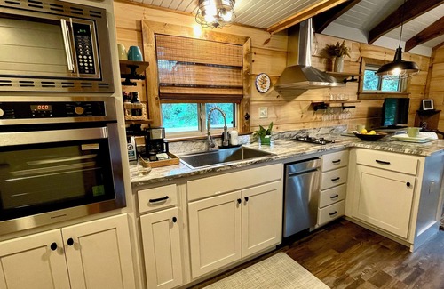 Pawleys Island Cabina | Private Luxury tiny home . Ideal for golfers, beachgoers, and outdoor adventures