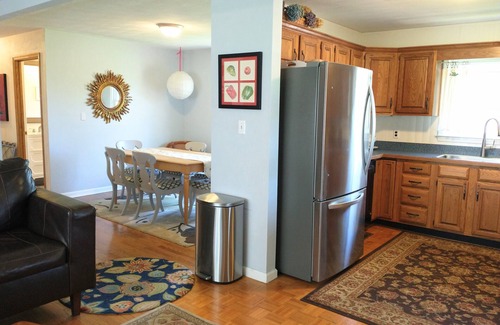 Bedford Casa | Private MAIN LEVEL of this Sunny House Near the Blue Ridge Parkway, Bedford, VA