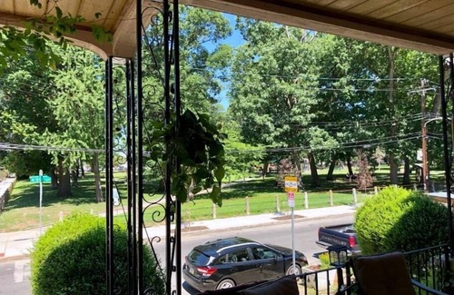 Garden Court Apartamento | Private Modern 1 Bedroom - Back Patio, near UPenn