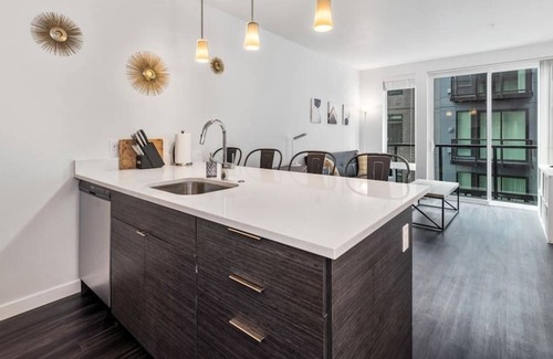 New Tacoma Apartamento | Private Modern 1BR/1BA - For Short or Long Stays