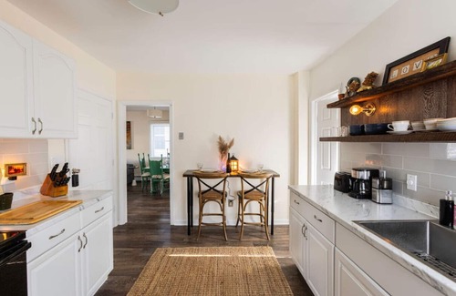 Killara Apartamento | Private Modern 1st Flr 3 Bed Apt Close to Downtown