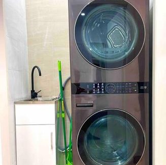 Regents Park Apartamento | Private, Modern & Luxurious Granny Flat