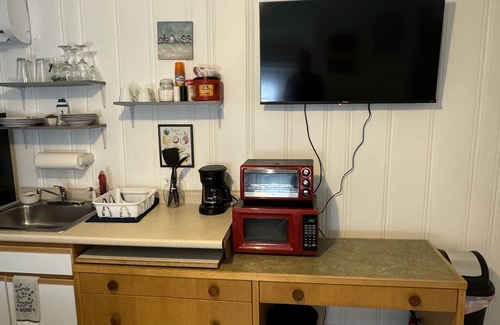 Hampton Apartamento | Oceanside Studio! Camina por la calle hasta la playa!