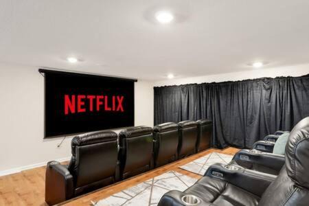 Blairsville Casa | Private Mountain Getaway - Movie Theater - Hot Tub