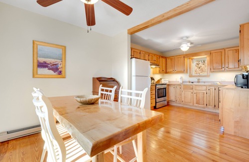 Banner Elk Casa | Private mountain home with amazing views, firepit & hot tub - near ski slopes