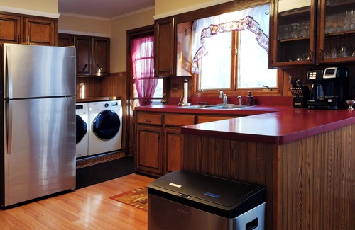 Queensbury Casa | Private Mountain Side Bungalow