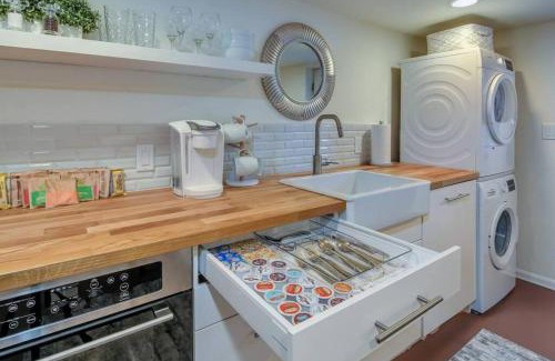 Camas Apartamento | Private New Garden Apartment W Hot Tub