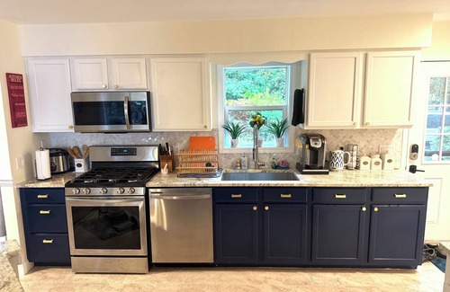 New Durham Casa | Private NH Waterfront Retreat – Hot Tub, Dog Friendly, Family & Remote Work