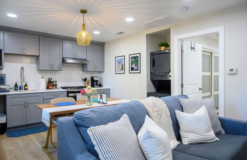 Bonita Casa | Private North Glendora Suite – Peaceful & Scenic SoCal Retreat Under Giant Oaks