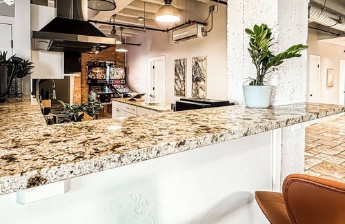 Idaho Falls Apartamento | Private North Penthouse w/Arcade Games,Tanning&Redlight Beds