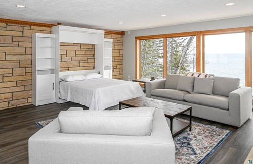 Two Harbors Casa | Private Northshore Single Family House Retreat!