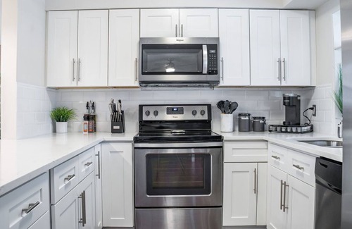 Florida North Atlantic Coast Casa | Private Oasis🌴 Heated Pool Near Beach Pet Friendly