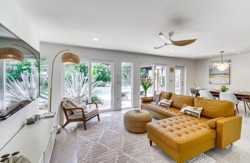 Melbourne Beach Casa | Private Oasis with Pool Walk to Melbourne Beach!