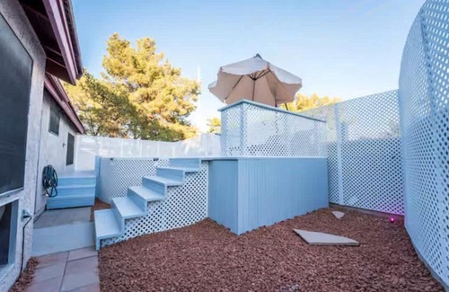 Green Valley North Casa | Private Oasis with Pool