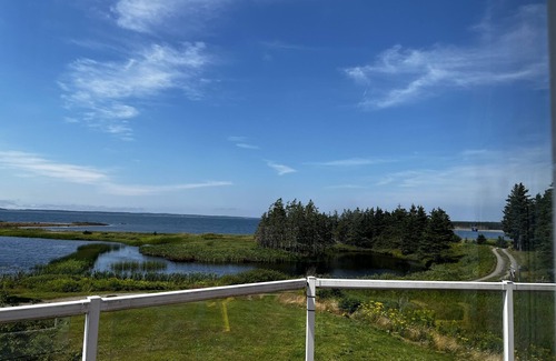 Richmond County Casa | Private Ocean Side Retreat