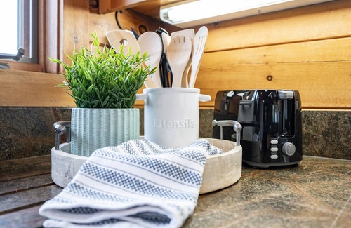 Port Angeles Cabina | Private, ocean view cabin close to ONP; hot tub/game-room