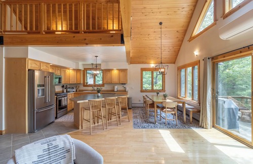 Hancock Casa | Private Oceanfront Home with Views: Hot tub, Fire pit, Game room, Yoga Deck