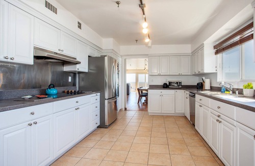 Eastern Malibu Apartamento | Alquiler de vacaciones frente al mar privado en Duke's Malibu