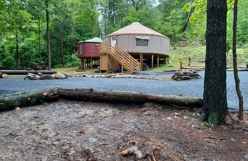 Mount Marion Casa | Private off grid yurt