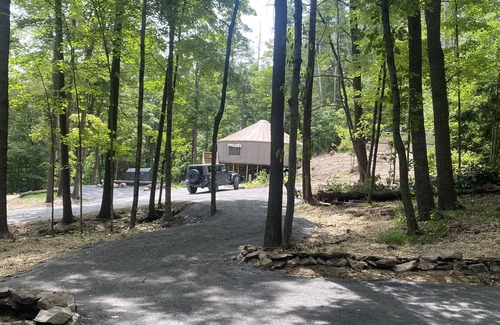 Mount Marion Casa | Private off grid yurt