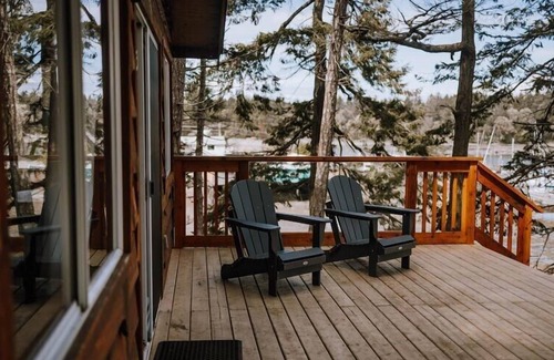 Regional District of Nanaimo Cabina | Private one-bedroom cottage with an ocean view