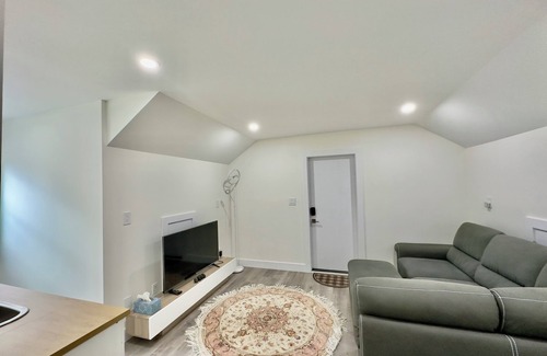 Gibsons Casa | Private one bedroom suit in Gibsons