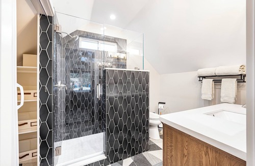 Los Olivos Casa | Private One bedroom with bathroom within walking distance of downtown