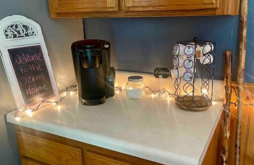 Seligman Casa | Private Ozark Home@Roaring River. Near Eureka Spg. MO 420 friendly/outside only