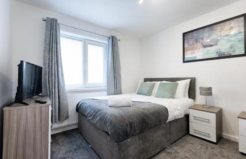 Sketty Apartamento | Private Parking, Garden, Close to Beach!