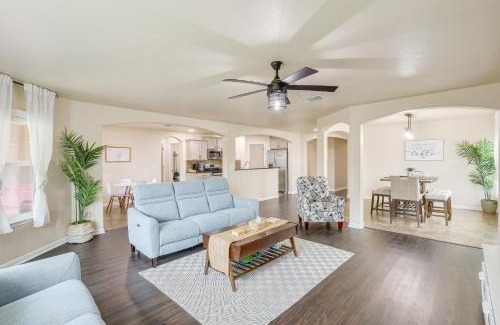 Killeen Casa | Private Patio Modern Killeen Vacation Rental!