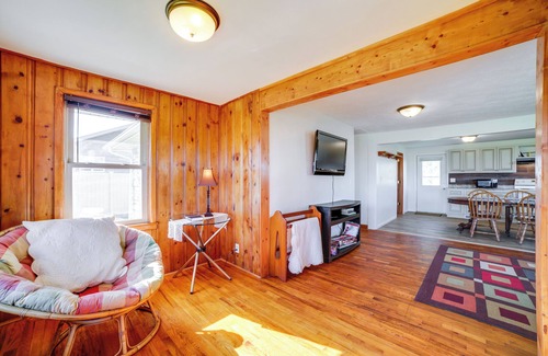 Tefft Casa | Private Patios & Sunset Views: Francesville Home