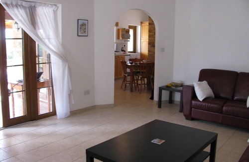 Anogyra Villa | Villa privada, cerrada y tranquila con piscina propia, wifi gratuito y amplios jardines