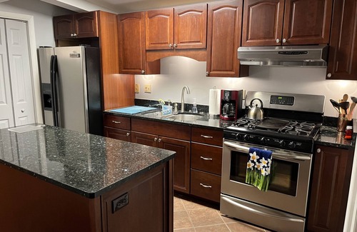 Hayesville Cabina | Private, peaceful mountain cabin in the woods with pretty views and sunsets.