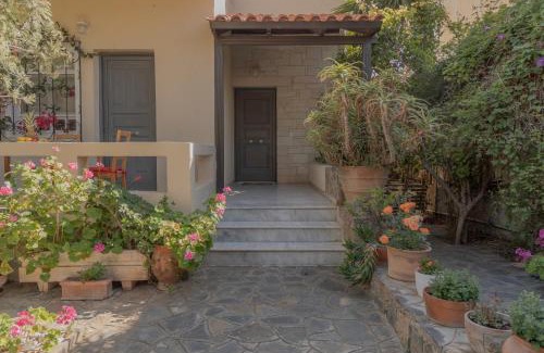 Agios Nikolaos Town Casa | Private Pet Friendly Villa