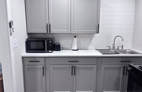 San Angelo Apartamento | Private & pet friendly 1-bedroom upstairs apartment in San Angelo