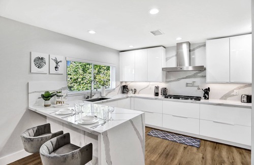 Hollywood Lakes Casa | Private Pool 3BR with Lakefront view