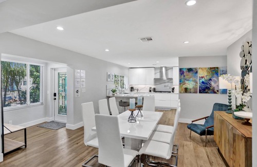 Hollywood Lakes Casa | Private Pool 3BR with Lakefront view