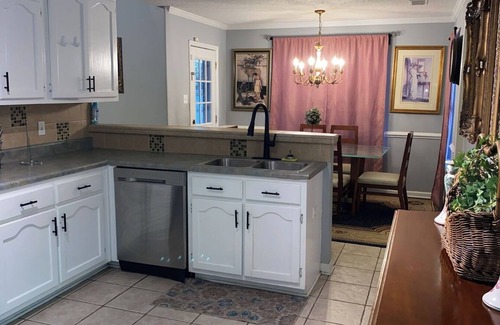 Olive Branch Casa | Private Pool-6 BR in Olive Branch -Near Stateline