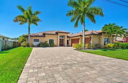 Cape Coral Casa | Private Pool and Grill Canalfront Cape Coral Home