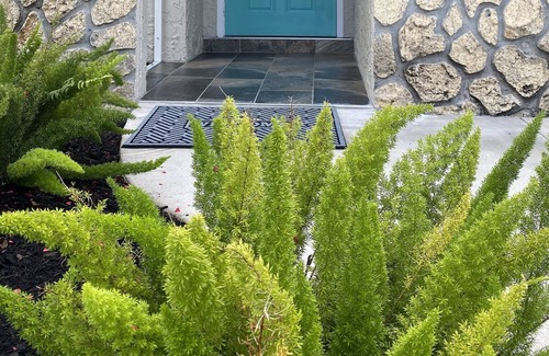Palm River Estates Casa | Private Pool, Beach 5min.King Master Suite Walk2 Pickle Ball & Golf