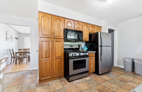 Norton Shores Casa | Private pool, close to Lake Michigan Beaches
