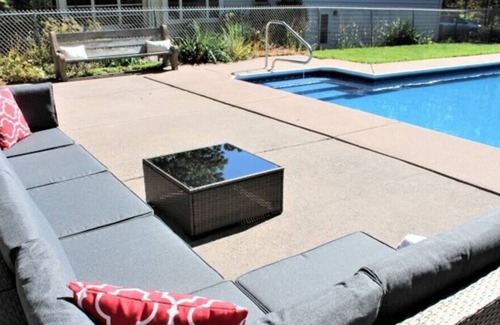 East Stroudsburg Casa | Private Pool/Hot Tub/Theater/Gameroom/Sauna/3KSQFT