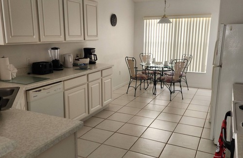 Bridgewater Crossing Casa | Private Pool Home in peaceful neighborhood <8 miles to Disney!!