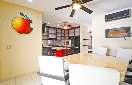 El Manglito Casa | Private Pool Home Near Malecón with Starlink WiFi!
