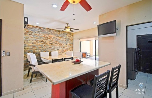 El Manglito Casa | Private Pool Home Near Malecón with Starlink WiFi!